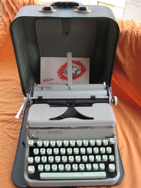 Working 1956 Hermes 2000 Typewriter 